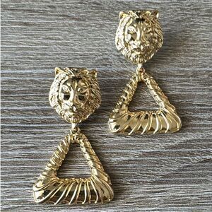 Vintage style earrings N430